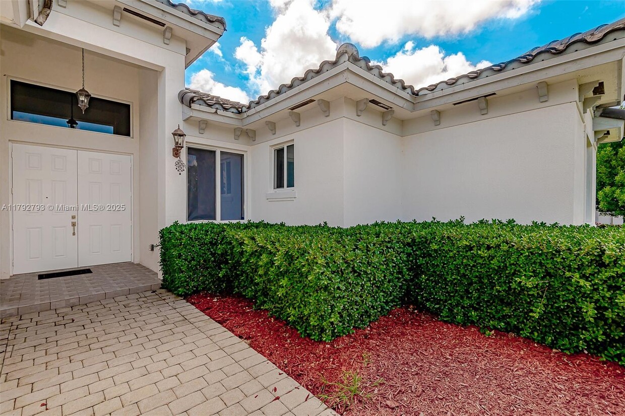 Primary Photo - 9334 SW 173rd Terrace