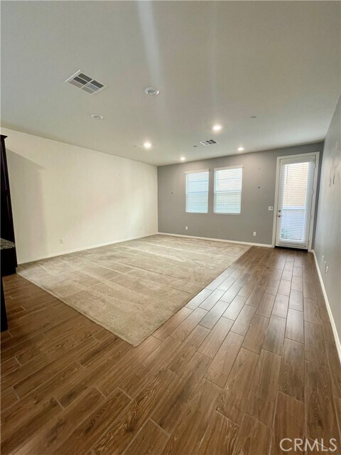 Building Photo - 5946 Sendero Ave