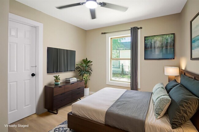 Foto del edificio - 5313 Firnat St