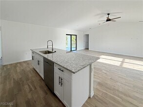 Building Photo - 8157 Albatross Rd