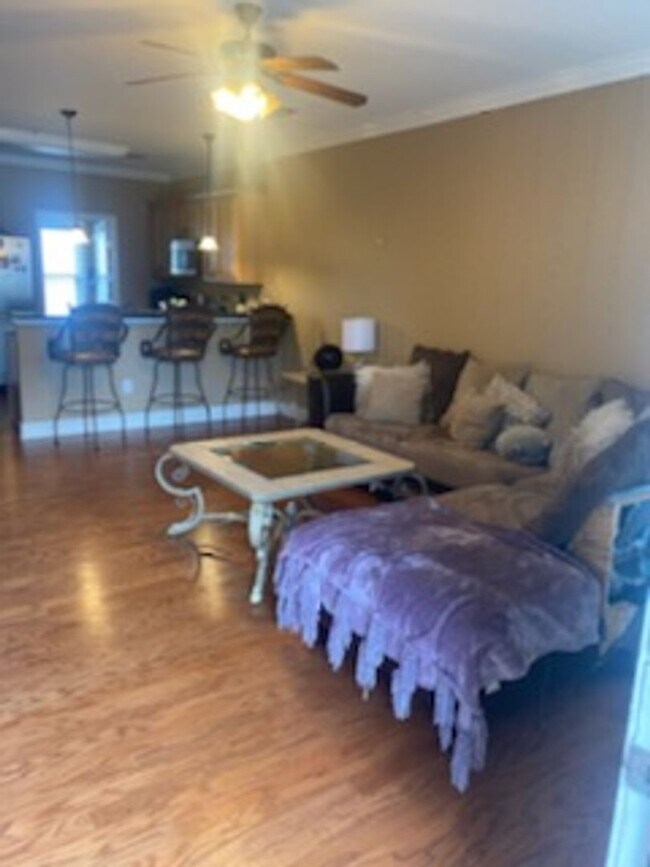 Foto del edificio - Fall 2026 Plainsview Condos