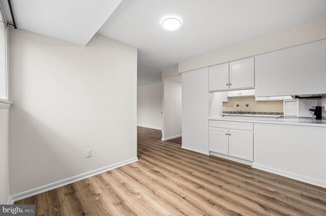 Building Photo - 1518 Manley Rd