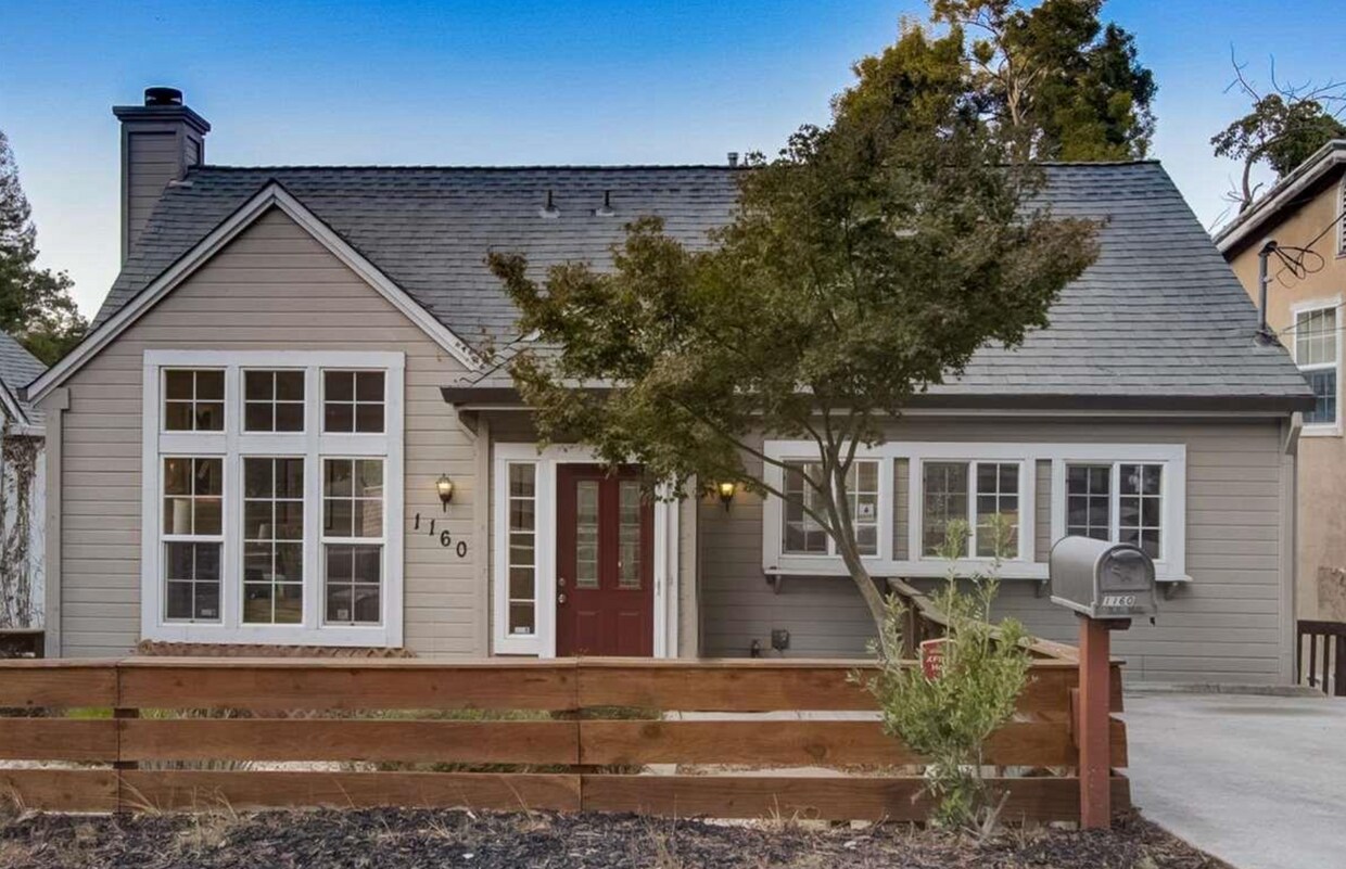 Foto principal - 1160 Arlington Way