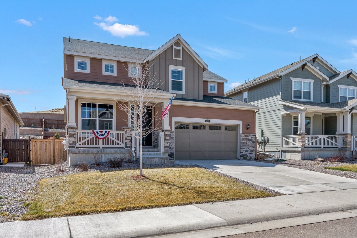 Foto principal - 5 Bed 4 Bath Home in Elizabeth