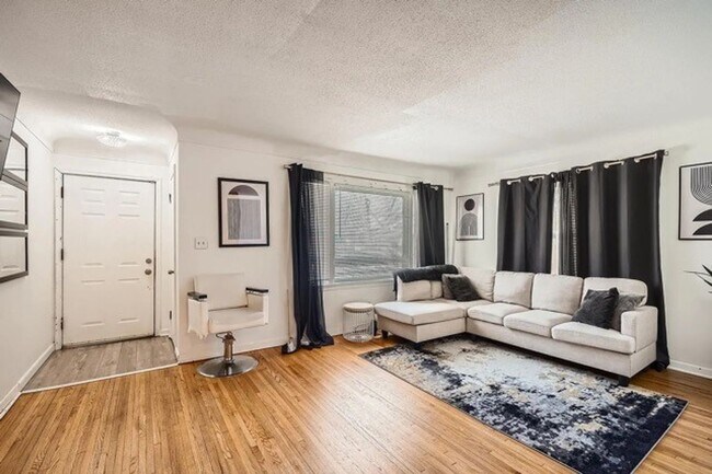 Foto del edificio - 3924 N Lyndale Ave