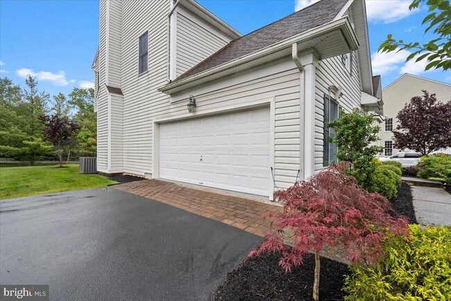 Building Photo - 4 Van Marter Ct