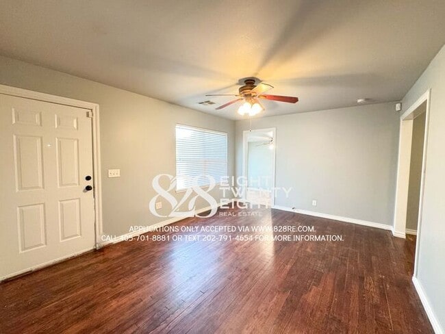 Building Photo - CUTE 3 BED/2 BATH STONE SINGLE FAMILY W/ GARAGE HOME IN DEL CITY!