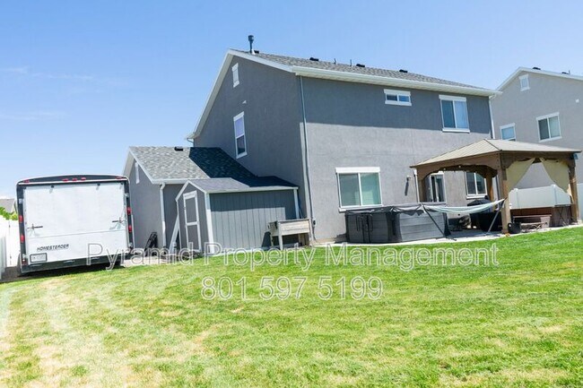 Foto del edificio - 3536 Bayview Dr