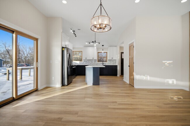 Foto del edificio - 4174 S County Road 45