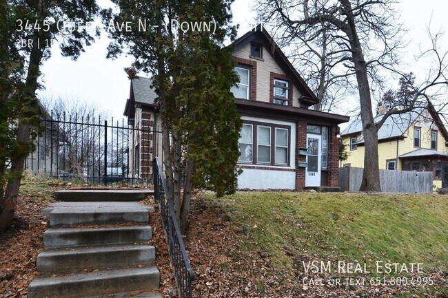 Building Photo - Charming 2BD/1BA Gem in Quiet Neighborhood...
