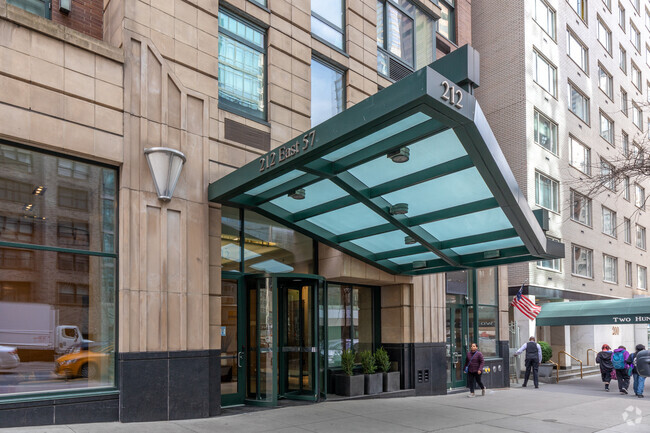 Building Photo - Sutton 57