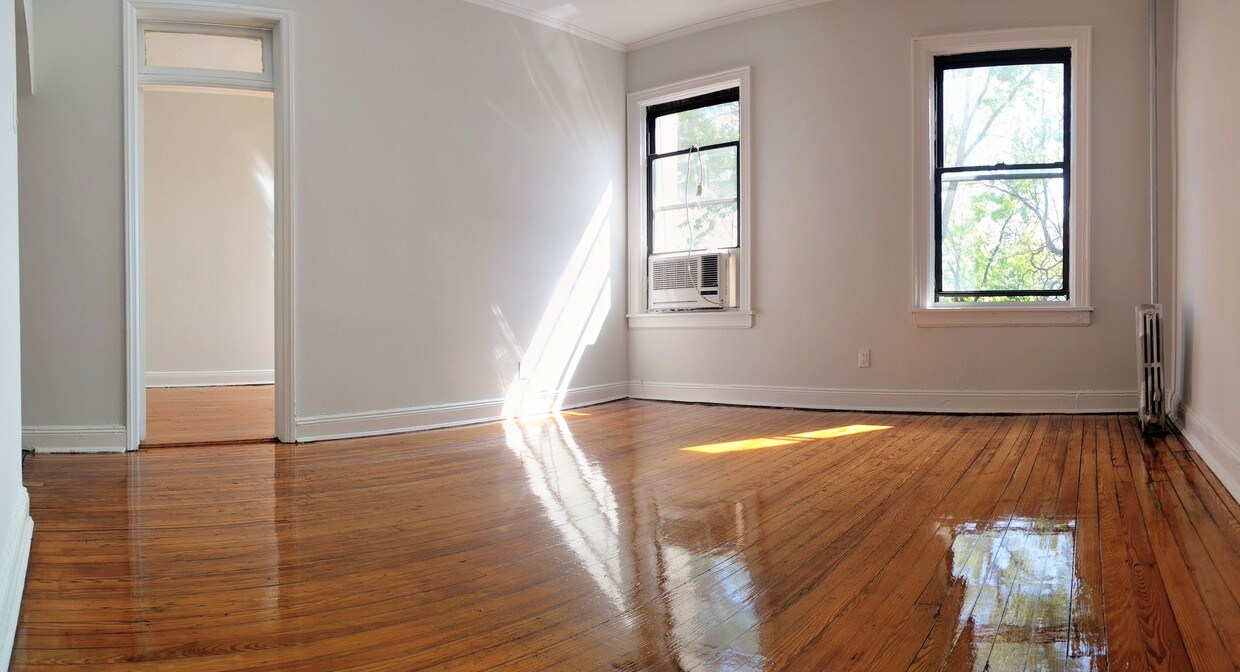 Primary Photo - 410 Pacific St
