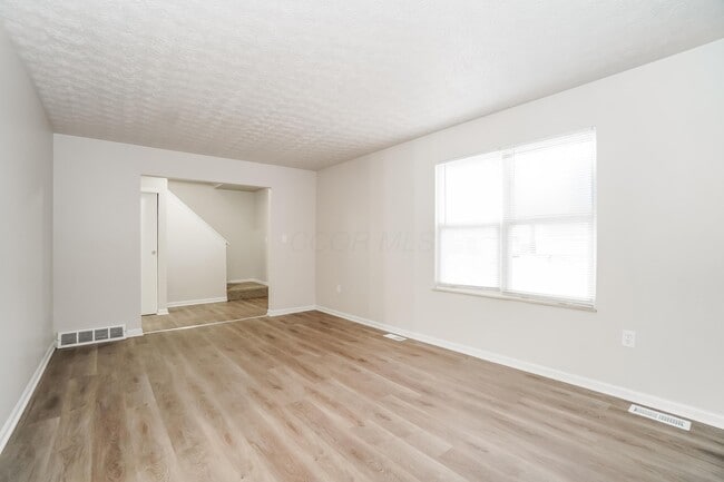 Building Photo - 6605 Hancock Ct