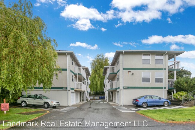 Building Photo - 2505-2505 Taylor Ave
