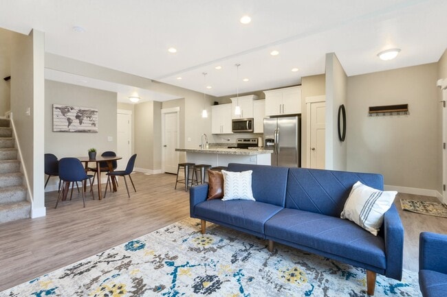 Photo - 2730 W Stockwell Ct Townhome
