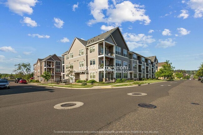 Foto del edificio - Your Dream Condo Awaits: Spacious Two-Bedr...