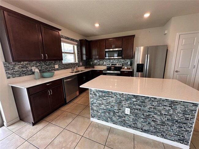 Foto del edificio - 630 Citrus Isle Blvd