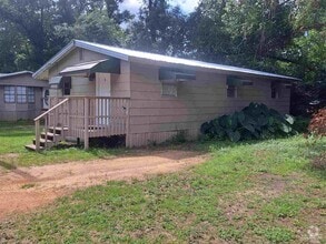 Building Photo - 2821 Hillcrest Ave