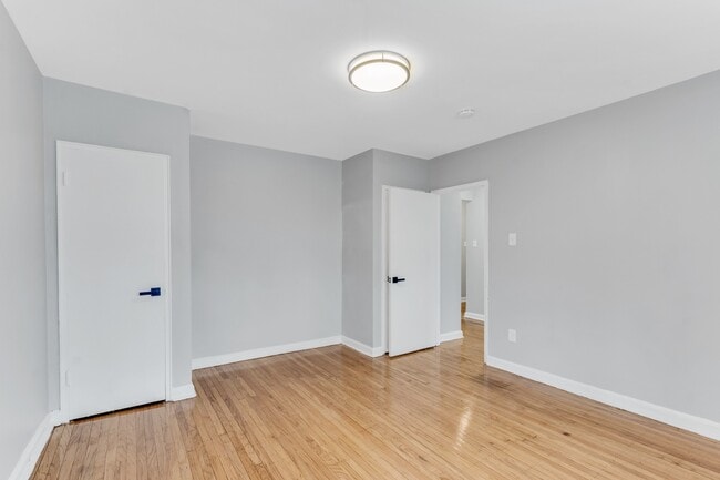 Foto del edificio - 131 Forest Ave