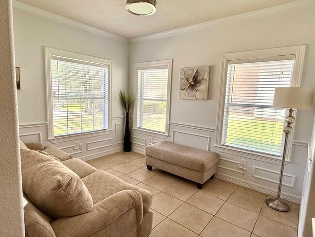 Building Photo - 13314 Hilton Head Dr