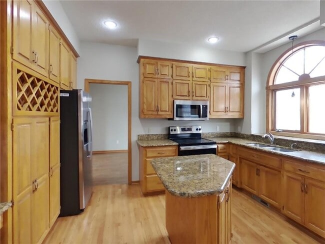 Building Photo - 4005 Deerwood Trail