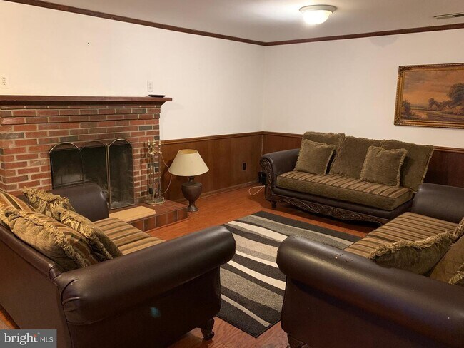 Building Photo - 1295 Colvin Forest Dr