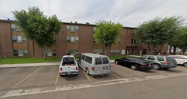 Foto del edificio - 900 Los Ebanos Rd