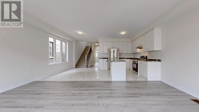 Building Photo - 15 Prudhoe Ter