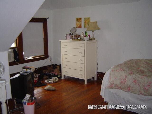 Foto del edificio - 46 Mapleton St