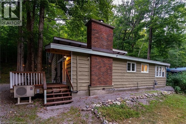 Building Photo - 105 Silver Birch Dr