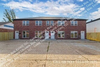 Building Photo - 2001 Sanford Dr