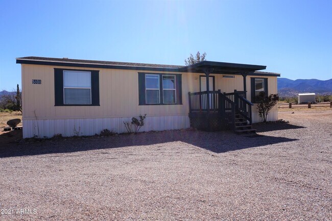 Building Photo - 5808 S Wild Rose Rd