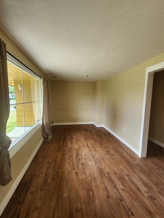 Foto del edificio - Downtown Kennewick Location