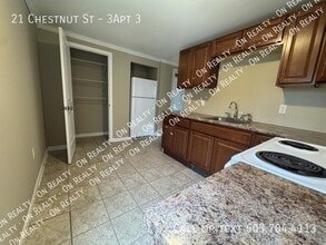 Building Photo - 21 Chestnut St