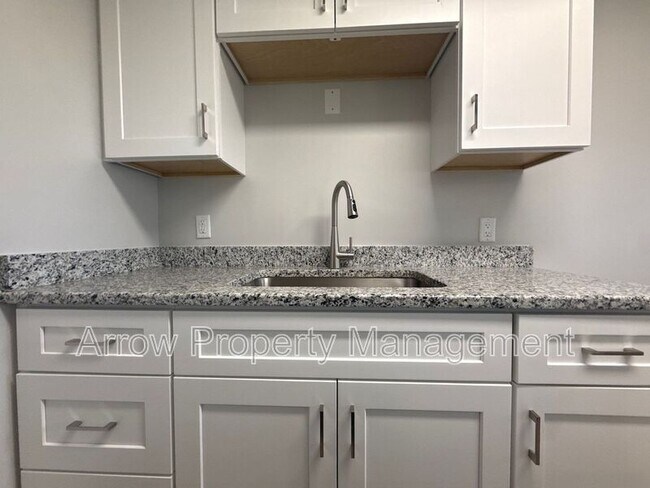 Foto del edificio - 407 H St