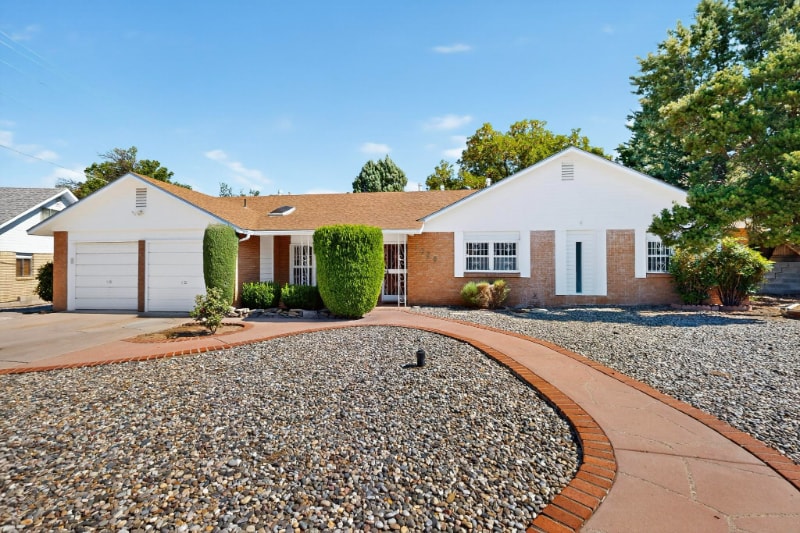 Foto principal - 7029 Veranda Rd NE