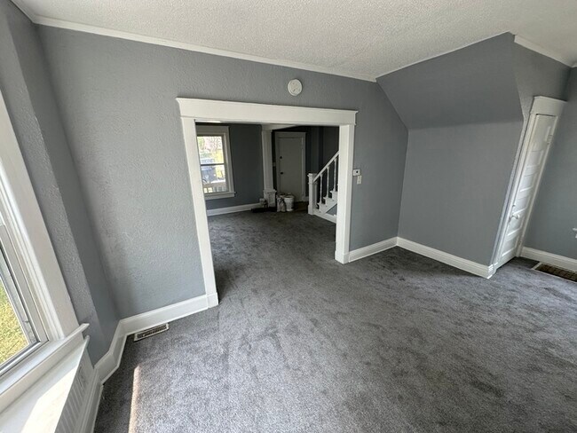 Foto del edificio - 109 N Lawndale Ave