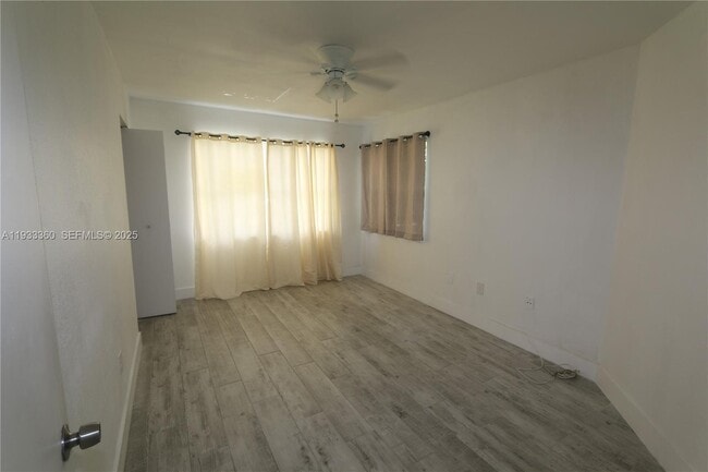 Building Photo - 10755 SW 108th Ave