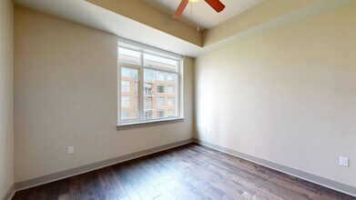 Interior Photo - TEN20