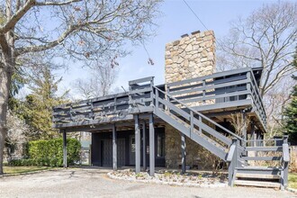 Building Photo - 10 Cedar Ave