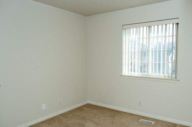 Building Photo - 427 S 1200 W