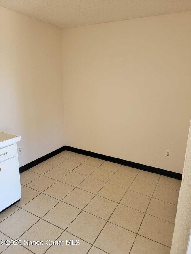 Foto del edificio - 2205 Knox McRae Dr