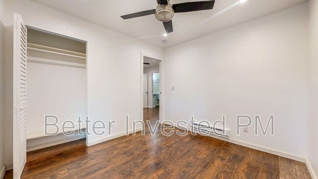 Foto del edificio - 531 Living Oak Ct