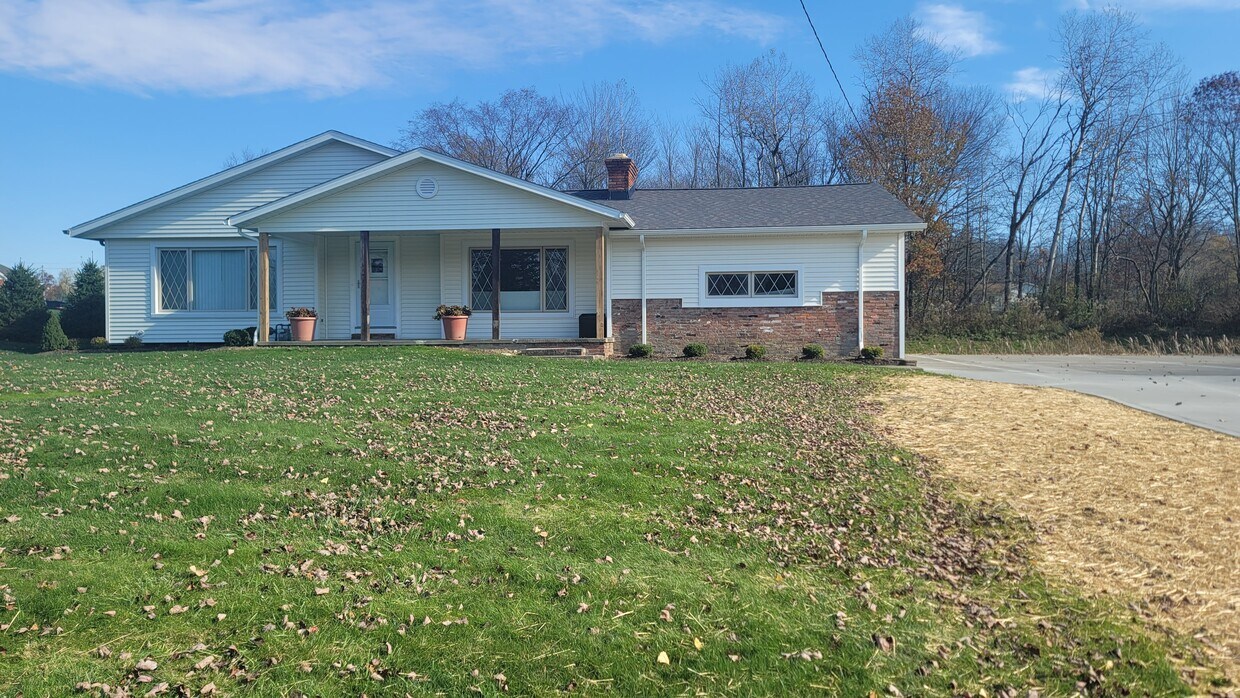 Primary Photo - 12777 Lynn Dr