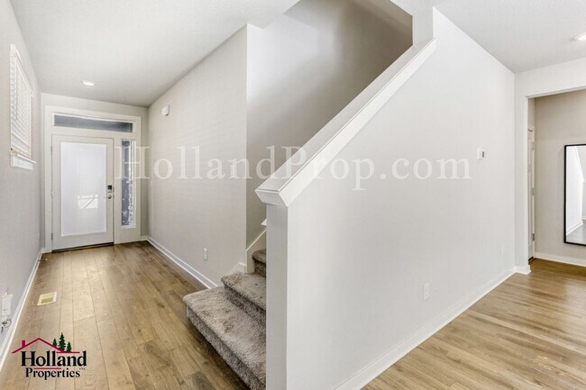 Foto del edificio - Modern 3-Bedroom Home in Desirable Hillsboro Community!