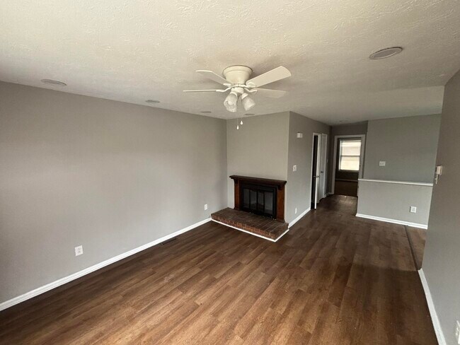 Foto del edificio - 1177 Mt Rushmore Way