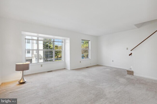Foto del edificio - 18221 Fox Chase Cir