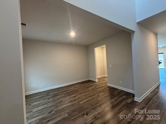 Building Photo - 1061 Red Apple St
