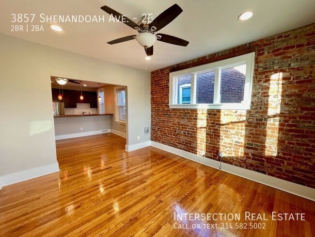 Building Photo - Beautifully Updated 2bd/1.5ba Apartment in...