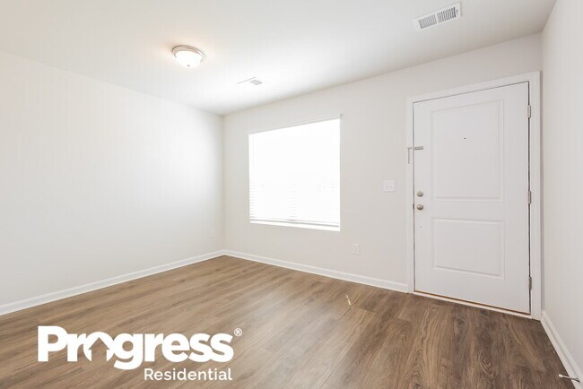 Foto del edificio - 1120 Langston Dr